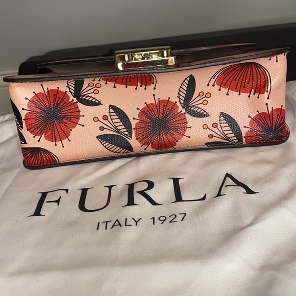 Furla Floral Printed Moonstone Leather Metropolis - Picture 5 of 9